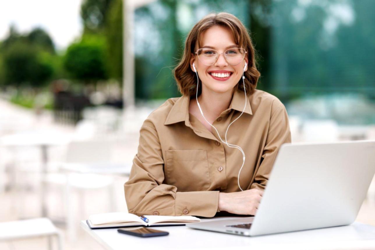 Workshop-Atmosphäre bei Nixalithiq — Lernen in der Gruppe